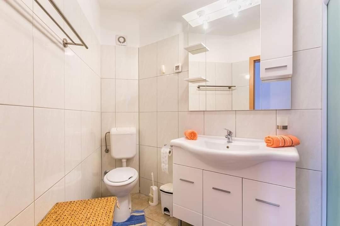 Apartman Nada *** Medulin Extérieur photo